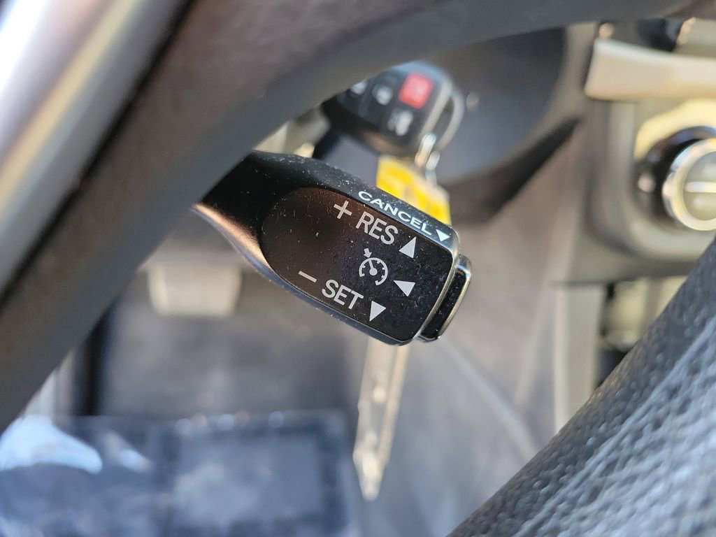 Used 2015 Toyota Corolla LE image 28