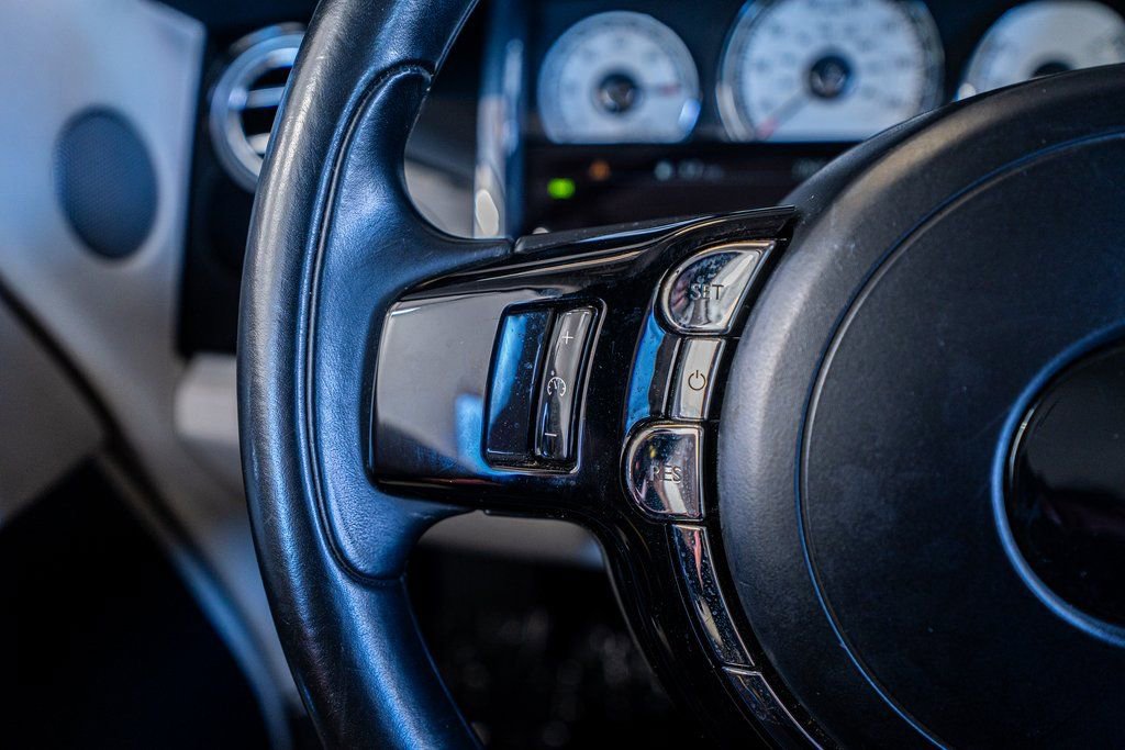 Used 2018 Rolls-Royce Wraith image 32