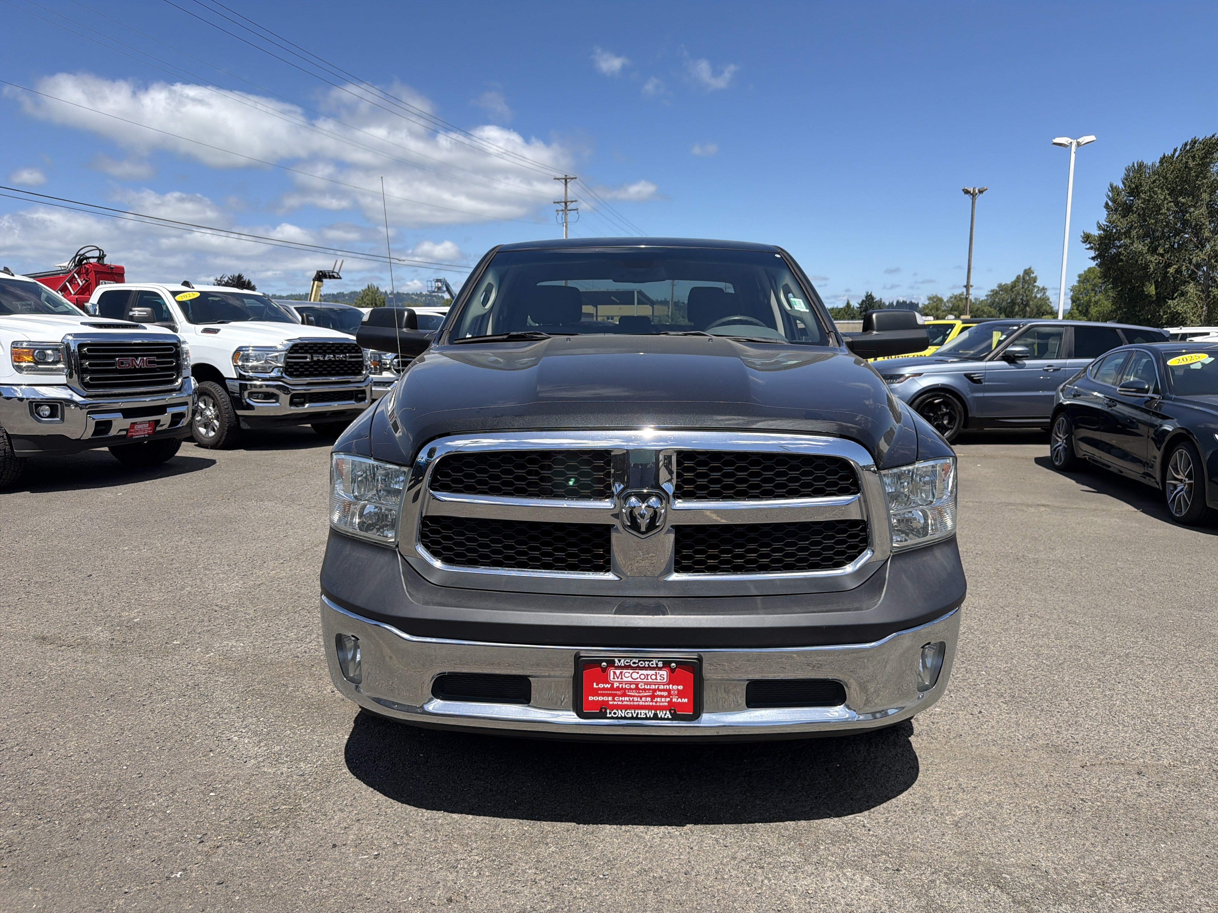 Used 2018 RAM 1500 ST w/ SXT Appearance Group AWD/4WD image 8