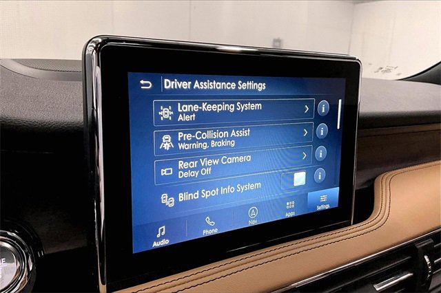 Used 2022 Lincoln Corsair Reserve w/ Luxury Package image 36