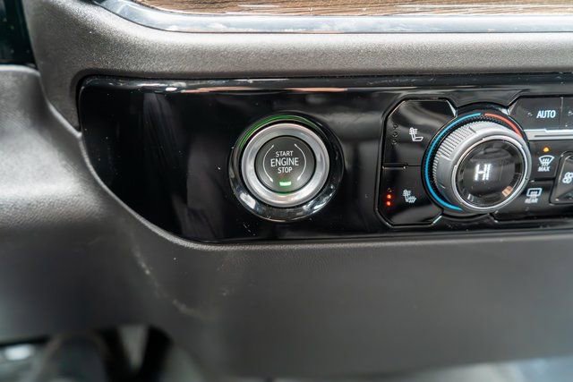 Used 2024 Chevrolet Silverado 1500 LT AWD/4WD image 28