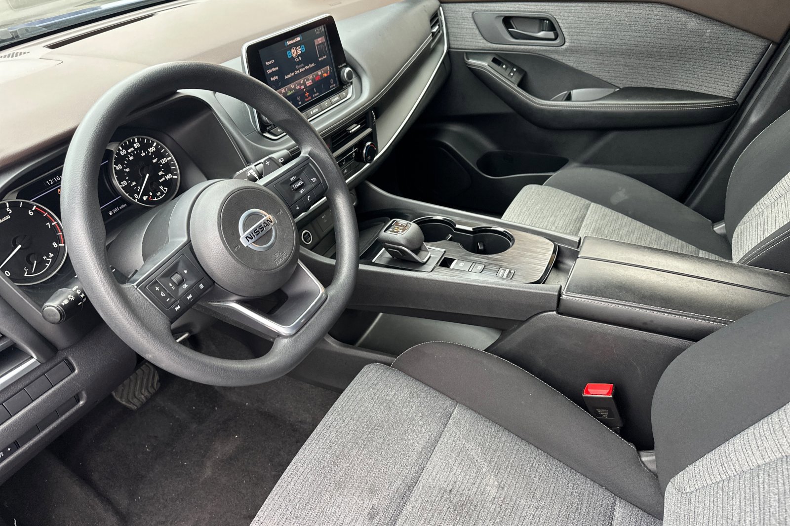 Certified 2021 Nissan Rogue S image 10