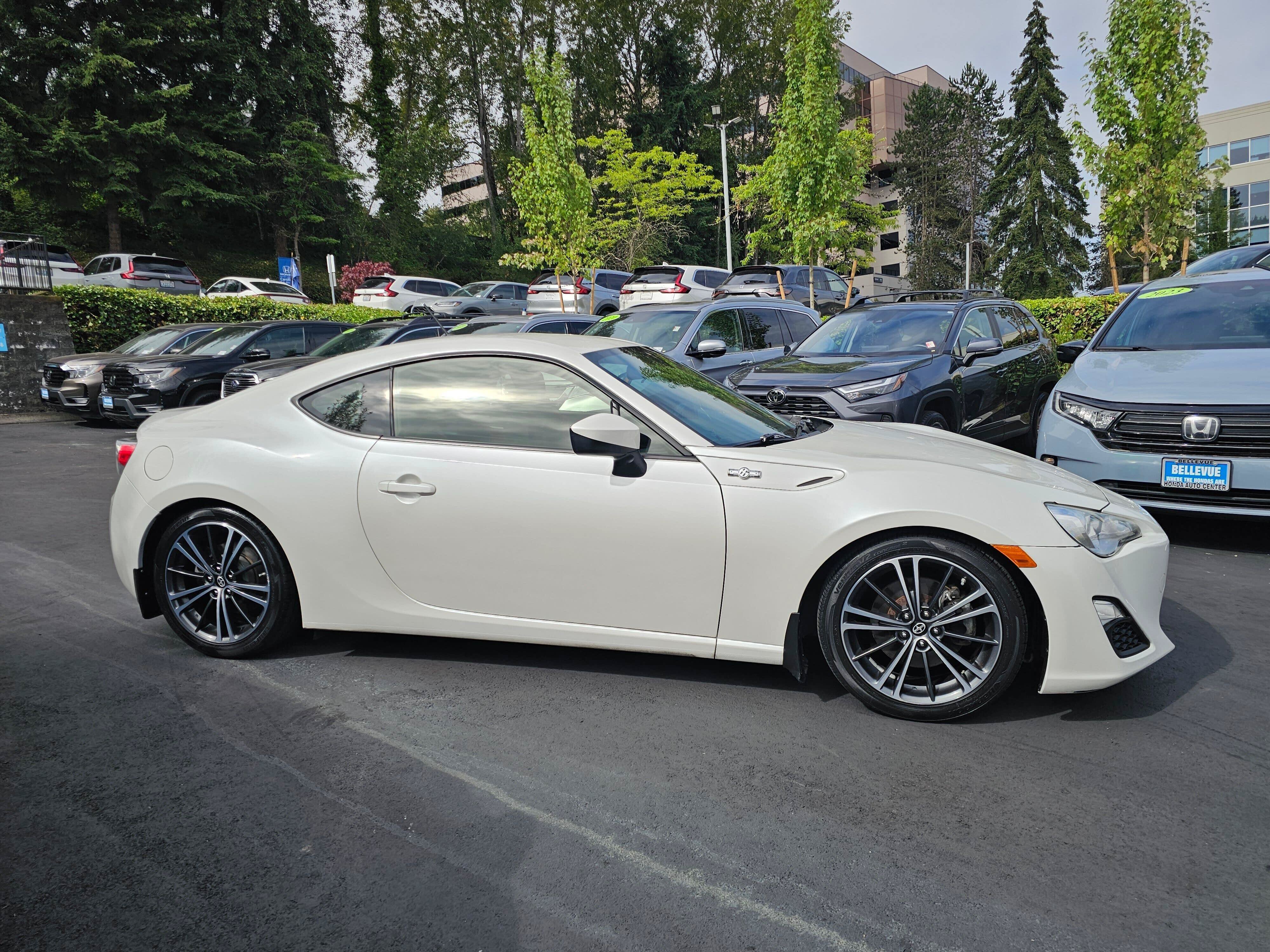 Used 2013 Scion FR-S RWD image 8