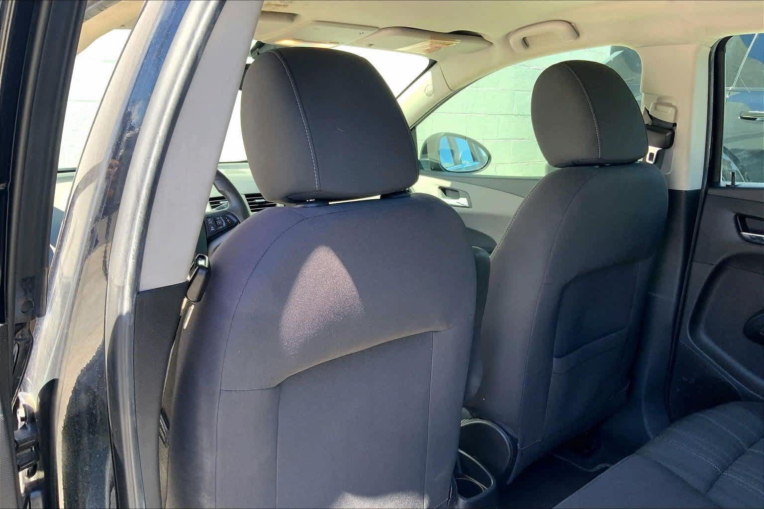Used 2014 Chevrolet Sonic LT FWD image 12