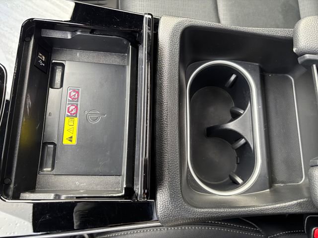 Used 2024 Subaru Solterra Touring w/ Touring Package image 21