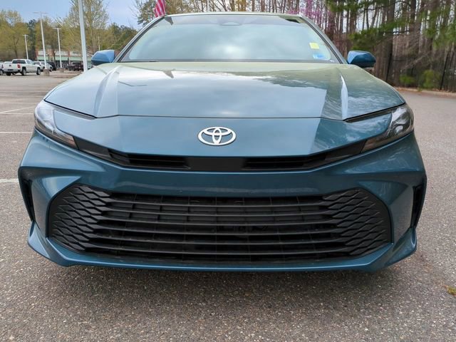 Used 2026 Toyota Camry LE image 9