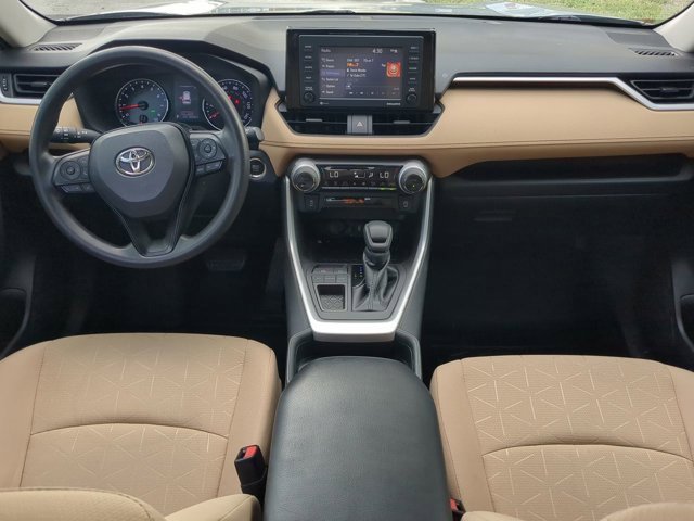 Used 2021 Toyota RAV4 XLE image 14