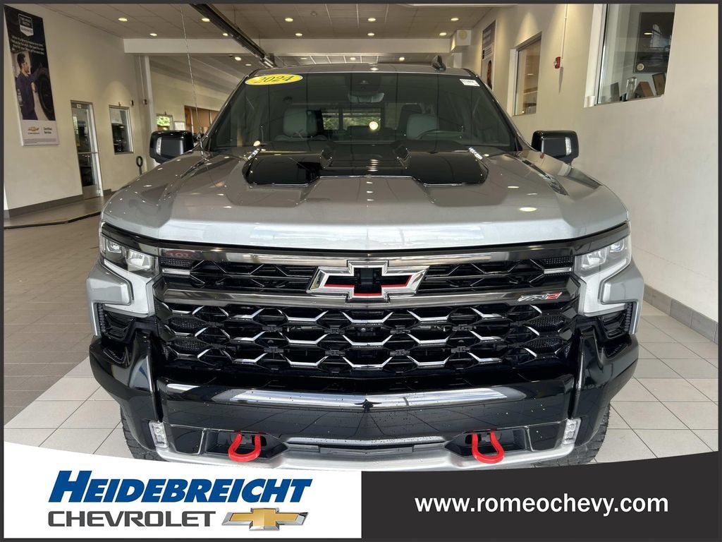 Used 2024 Chevrolet Silverado 1500 ZR2 w/ Technology Package AWD/4WD image 41