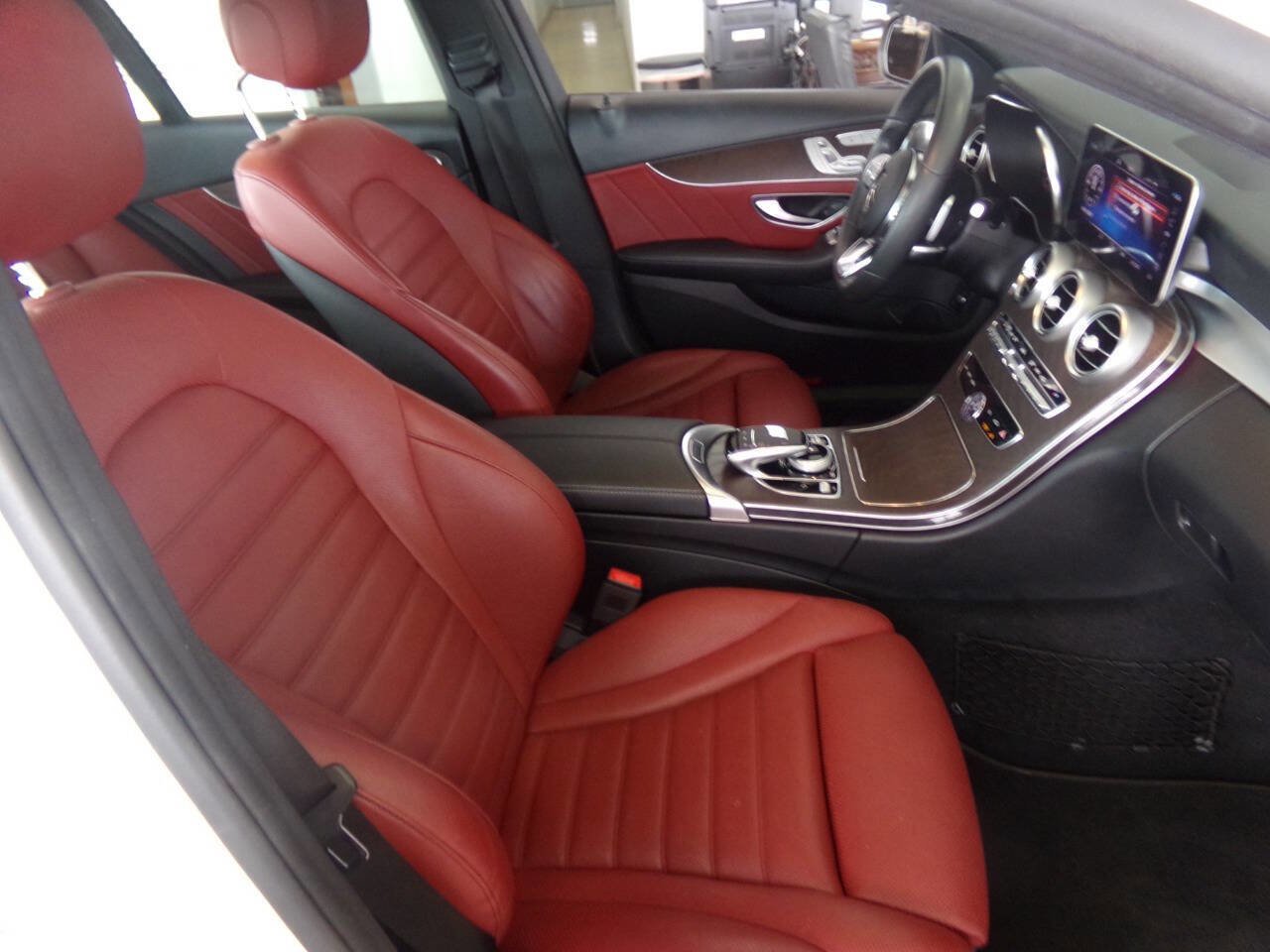 Used 2020 Mercedes-Benz C 300 Sedan w/ AMG Line image 27