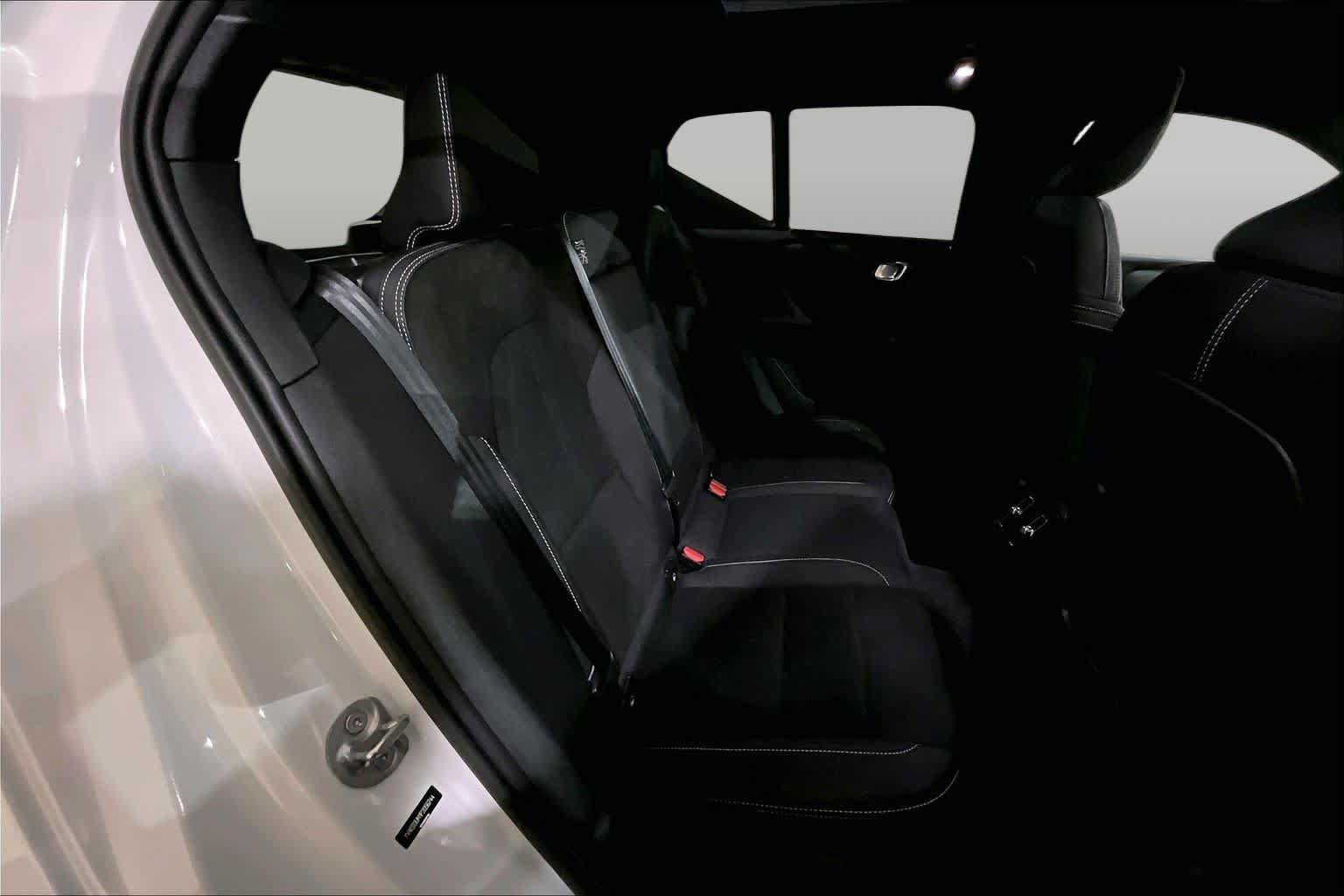 Used 2023 Volvo XC40 Recharge Ultimate w/ Protection Package Premier AWD/4WD image 19