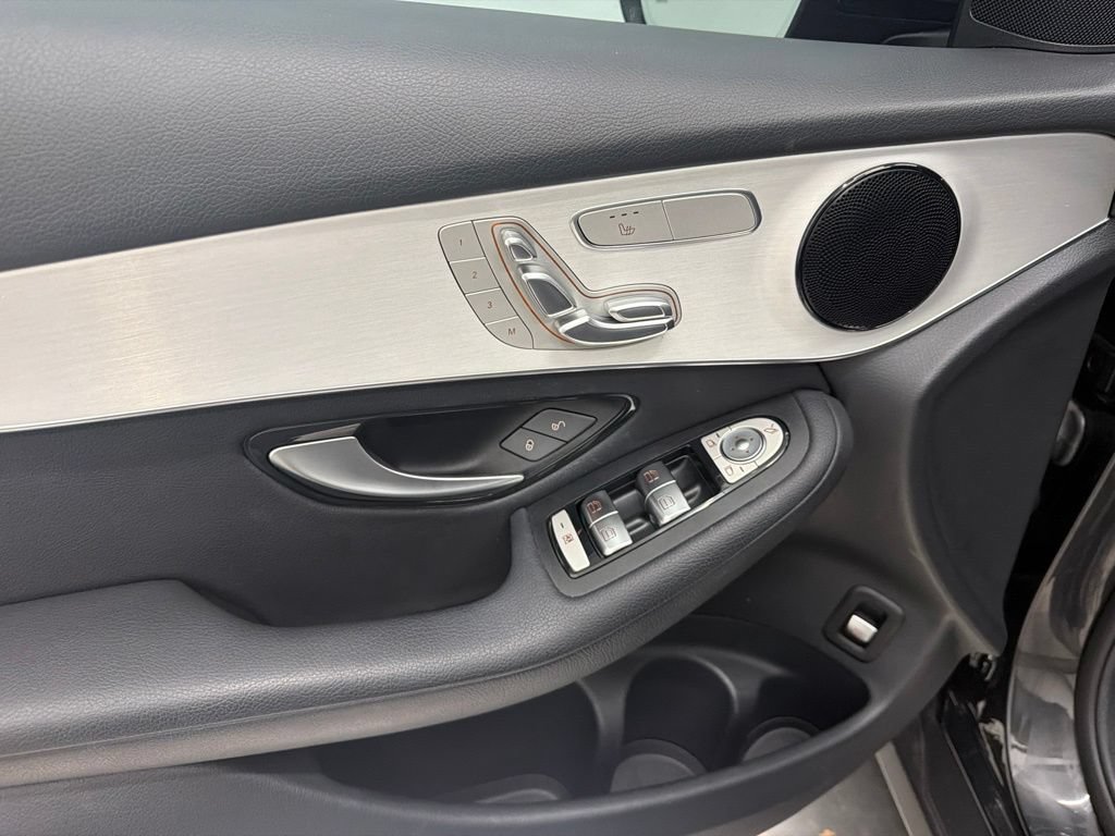 Used 2022 Mercedes-Benz GLC 300 image 15