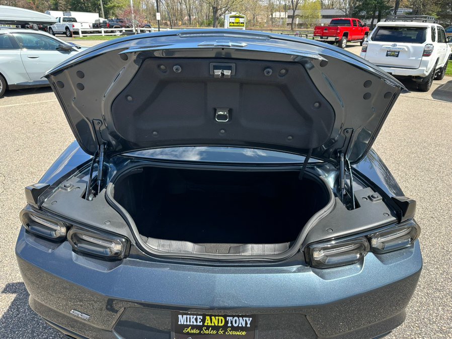 Used 2020 Chevrolet Camaro SS RWD image 27