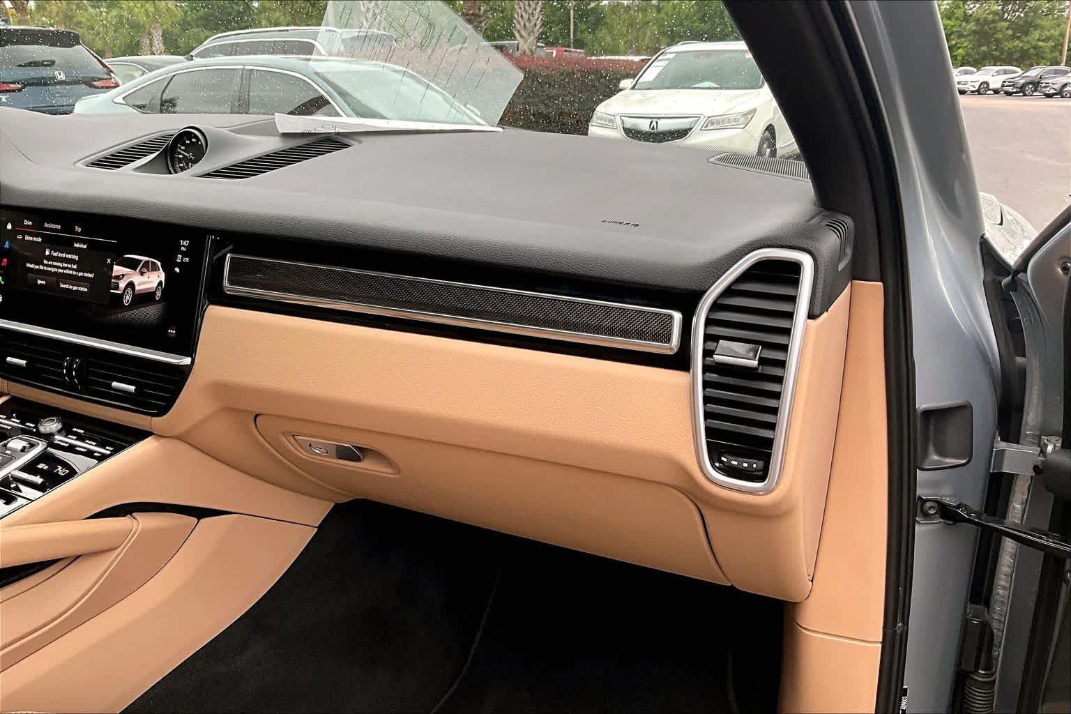 Used 2022 Porsche Cayenne E-Hybrid AWD/4WD image 17
