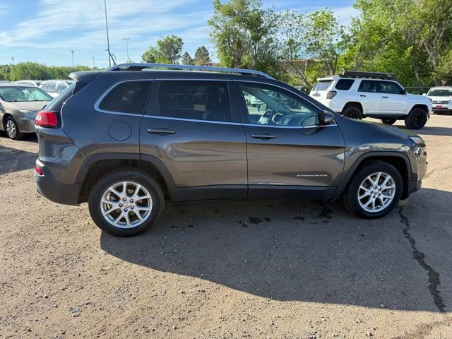 Used 2014 Jeep Cherokee Latitude w/ Cold Weather Group FWD image 7