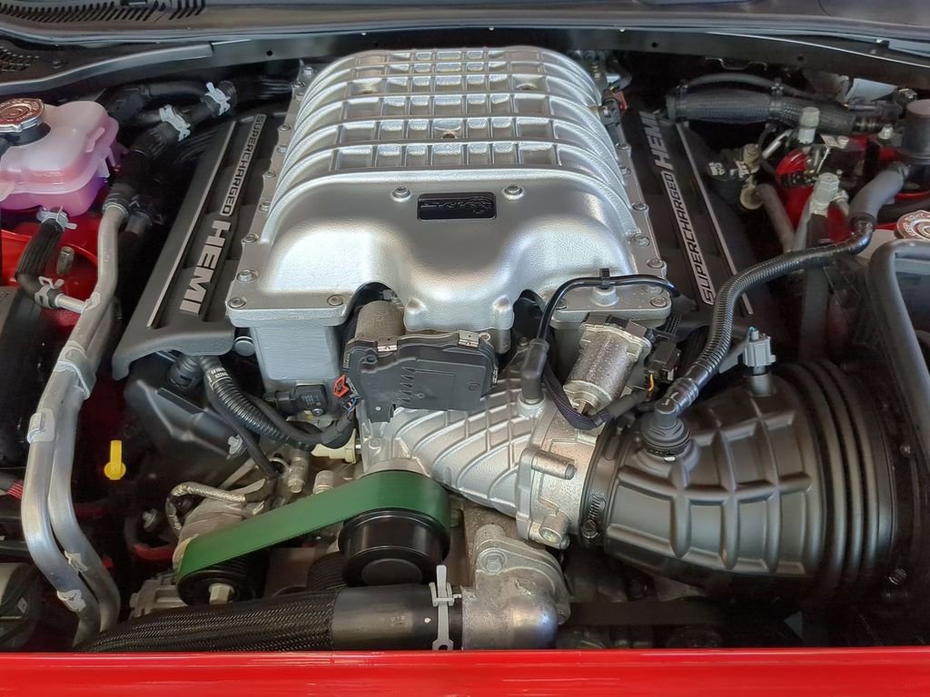 Used 2019 Dodge Challenger SRT Hellcat Redeye image 10
