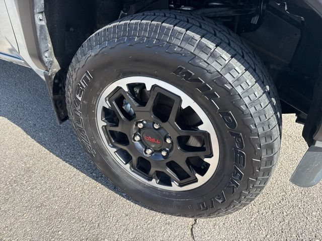 Used 2024 Toyota Tacoma TRD Off-Road w/ TRD Off Road Upgrade Package AWD/4WD image 7