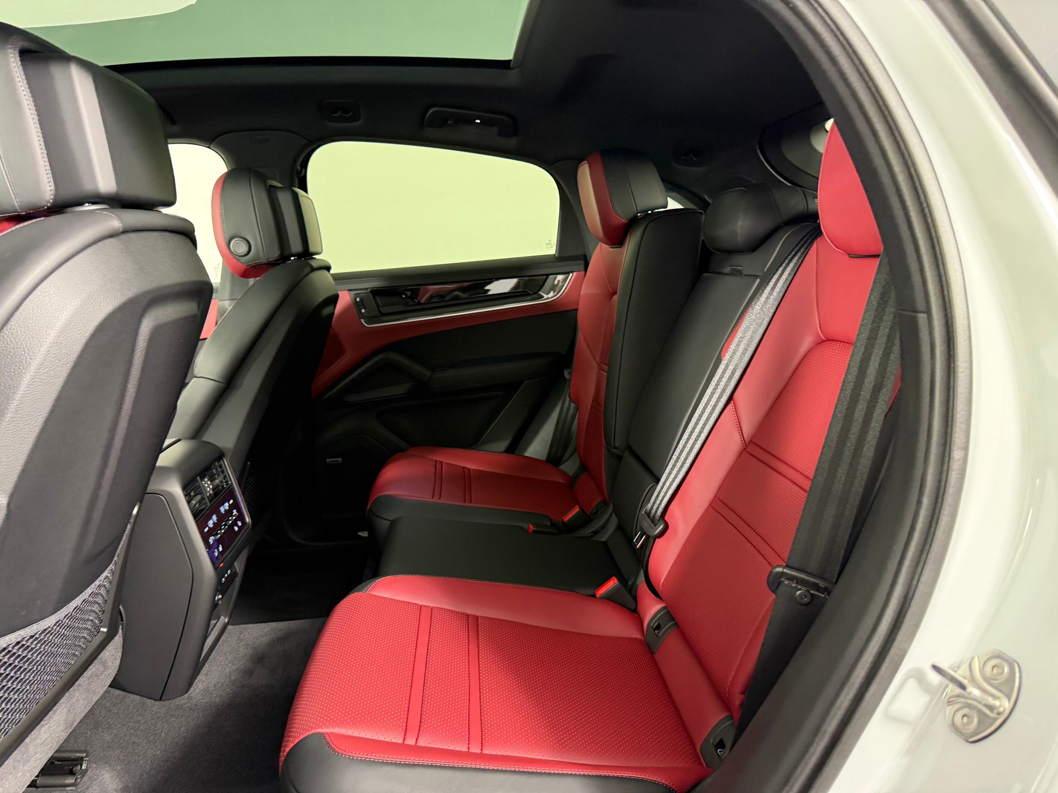 New 2026 Porsche Cayenne Coupe image 16