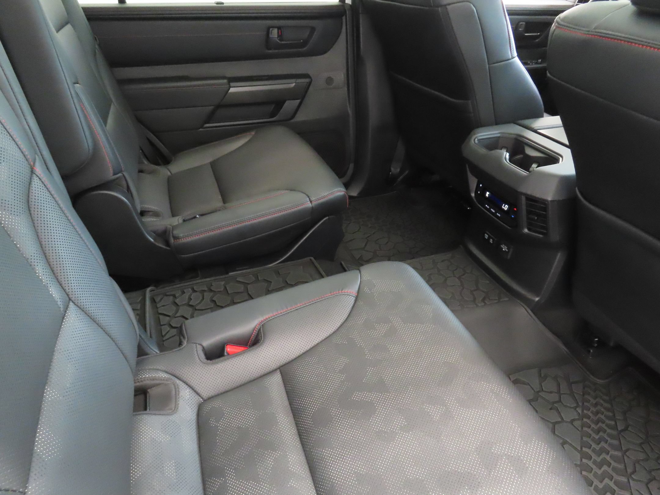 Used 2025 Toyota Sequoia TRD Pro AWD/4WD image 26
