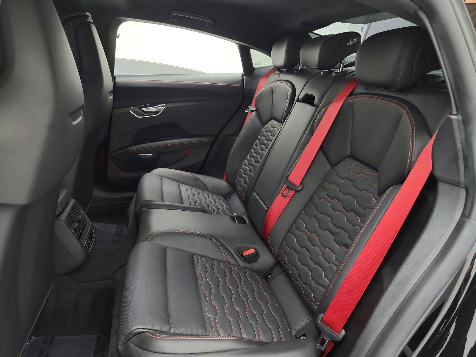 Used 2022 Audi RS e-tron GT w/ Year 1 Package AWD/4WD image 15