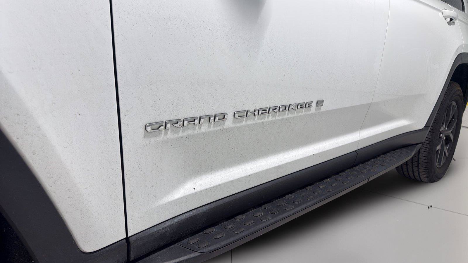 Used 2021 Jeep Grand Cherokee L Limited AWD/4WD image 34
