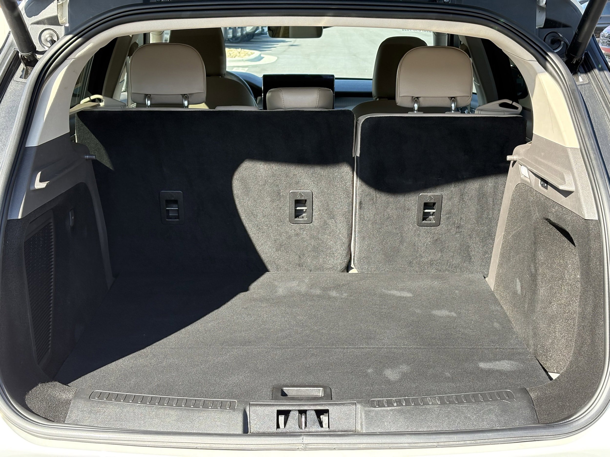 Used 2023 Lincoln Corsair AWD w/ Equipment Group 102A image 12