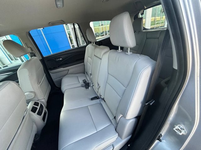 Certified 2021 Honda Pilot Special Edition image 9