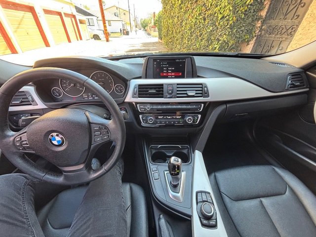 Used 2018 BMW 320i Sedan RWD image 42