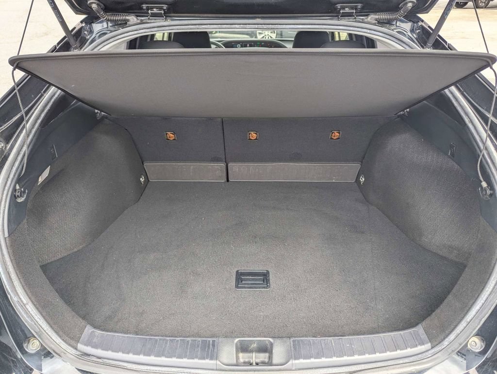 Used 2017 Toyota Prius Three w/ Advanced Technology Package FWD image 7