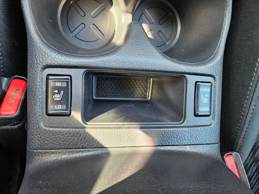 Used 2018 Nissan Rogue SV image 25