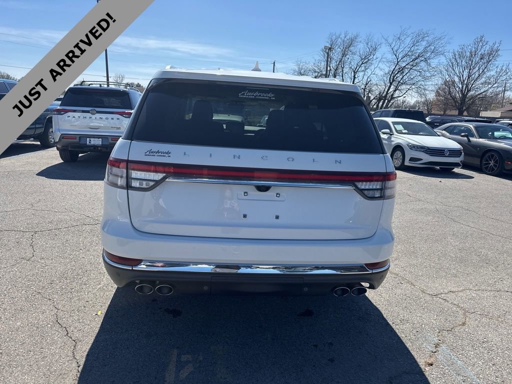 Used 2020 Lincoln Aviator Reserve w/ Equipment Group 202A image 6