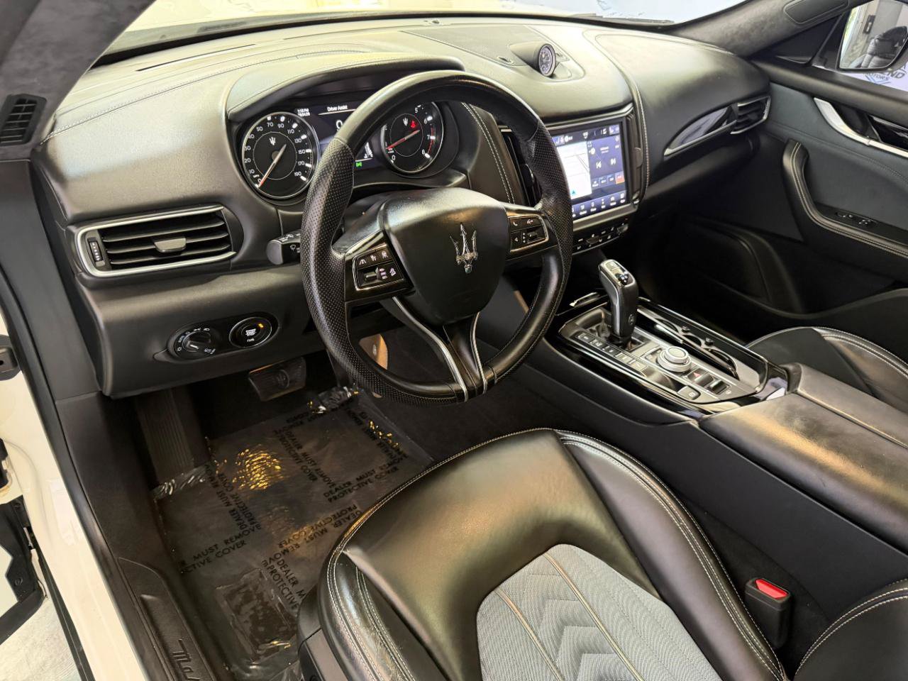 Used 2023 Maserati Levante GT AWD/4WD image 14