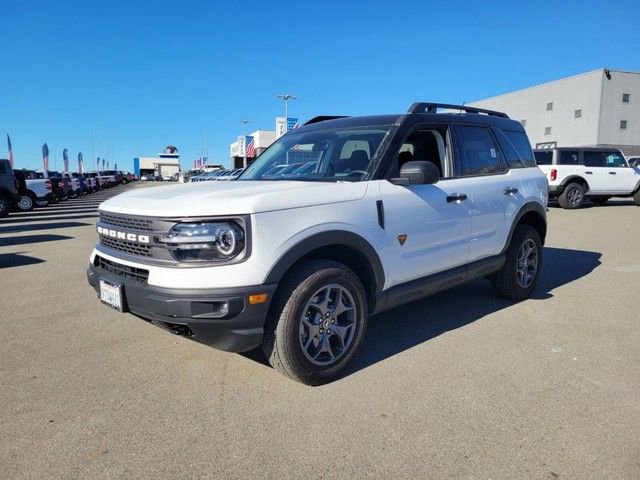 Used 2024 Ford Bronco Sport Badlands image 2