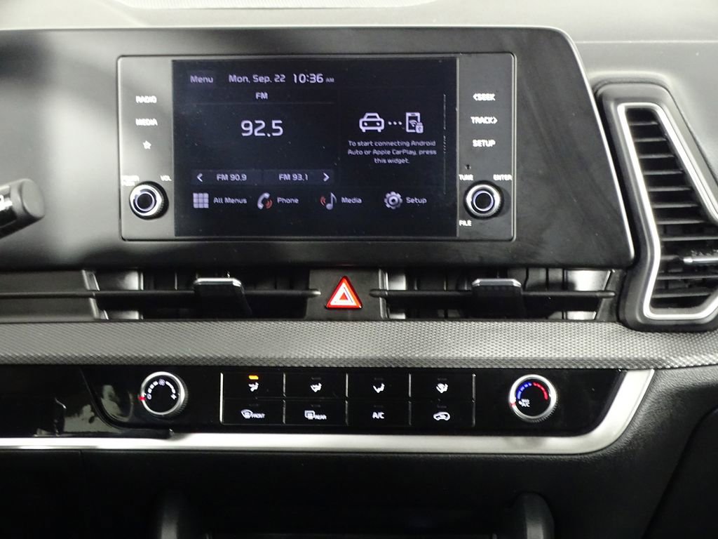 Used 2024 Kia Sportage LX image 29