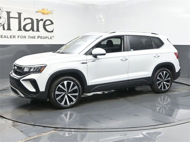 Used 2023 Volkswagen Taos SE w/ Panoramic Sunroof Package image 32