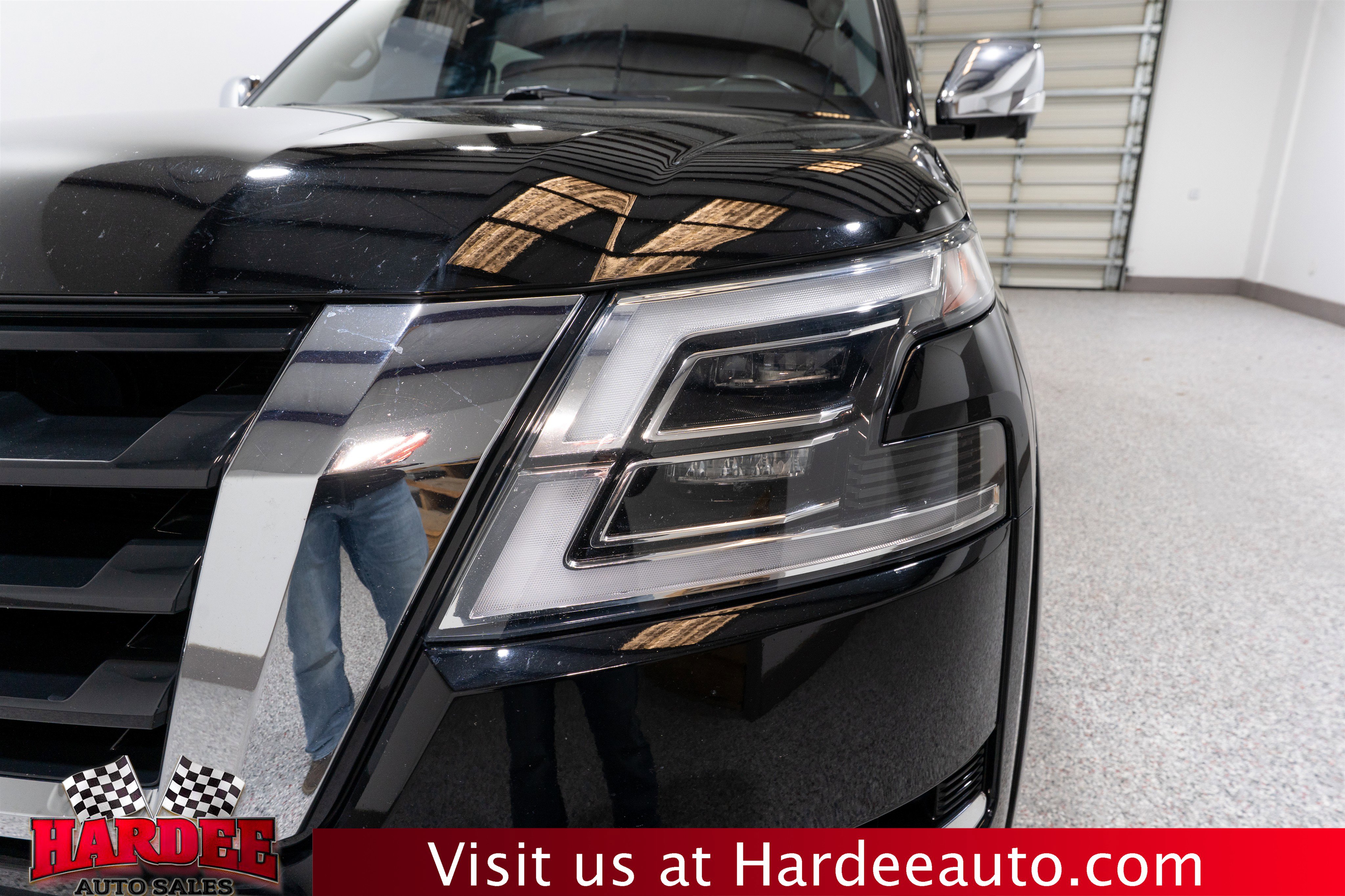 Used 2021 Nissan Armada Platinum image 8