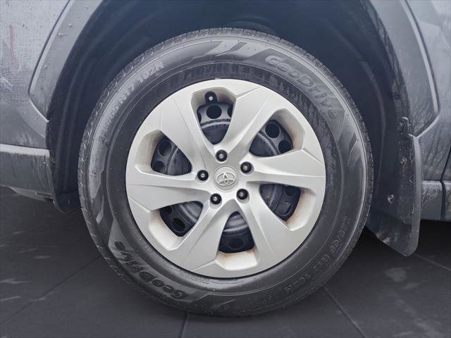 Certified 2022 Toyota RAV4 LE image 14
