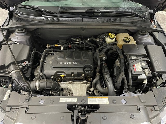 Used 2014 Chevrolet Cruze LT image 17
