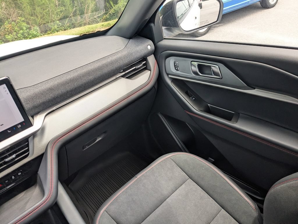 New 2026 Ford Explorer ST AWD/4WD image 17