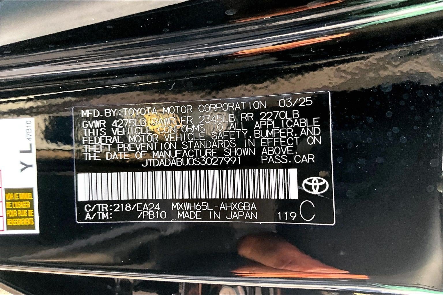 Used 2025 Toyota Prius AWD image 30
