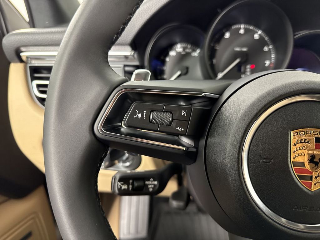 New 2026 Porsche Macan AWD/4WD image 38
