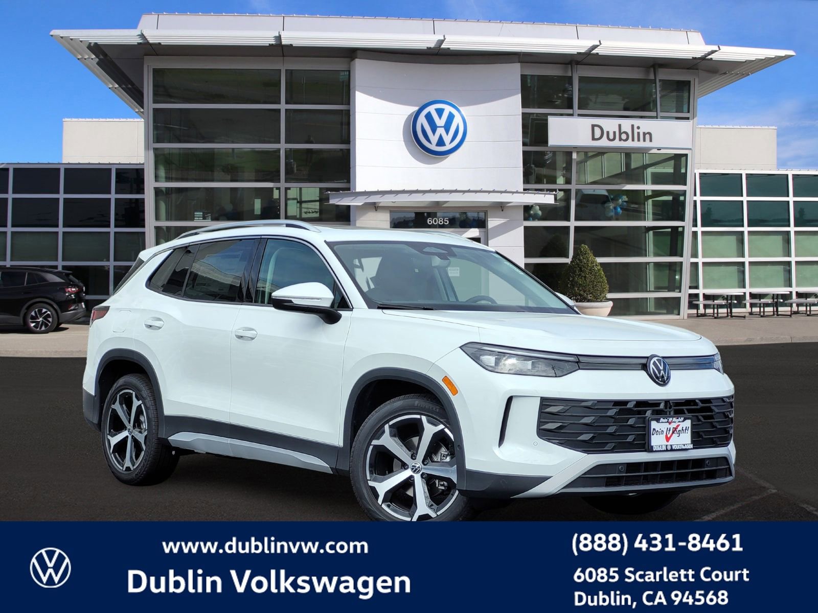 New 2026 Volkswagen Tiguan SE image 1