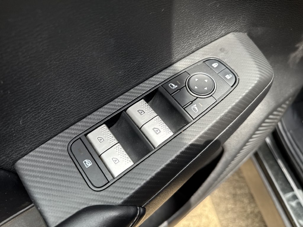 Used 2022 Mitsubishi Outlander SE FWD image 12