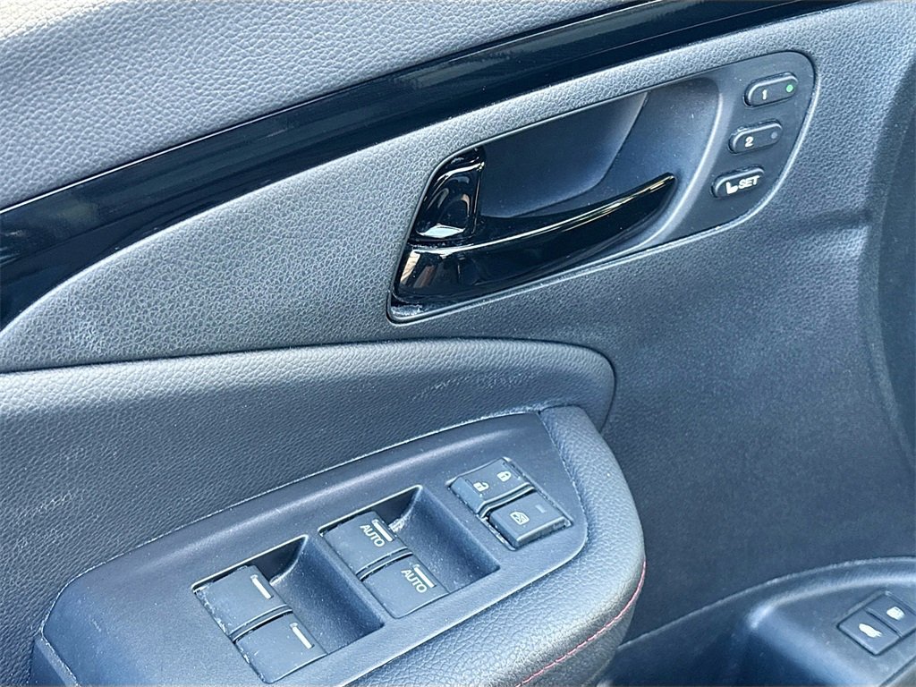 Used 2024 Honda Passport Black Edition image 18