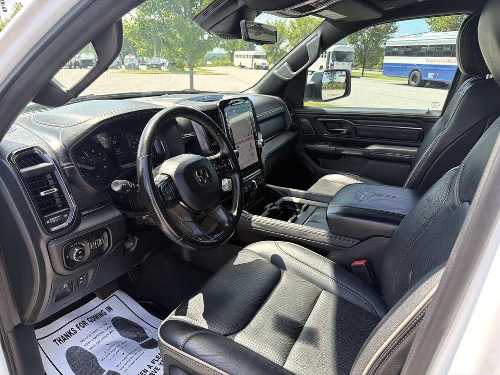 Used 2023 RAM 1500 Limited AWD/4WD image 3