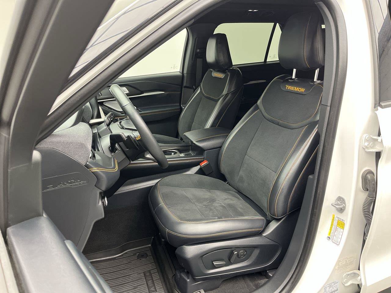 Used 2026 Ford Explorer Tremor w/ Tremor Ultimate Package AWD/4WD image 10