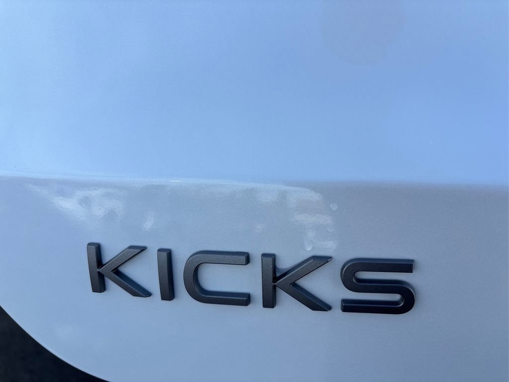 Certified 2025 Nissan Kicks SV image 14