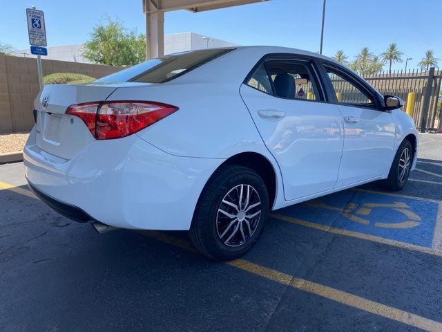 Used 2017 Toyota Corolla L w/ Carpet Mat Package (TMS) FWD image 3