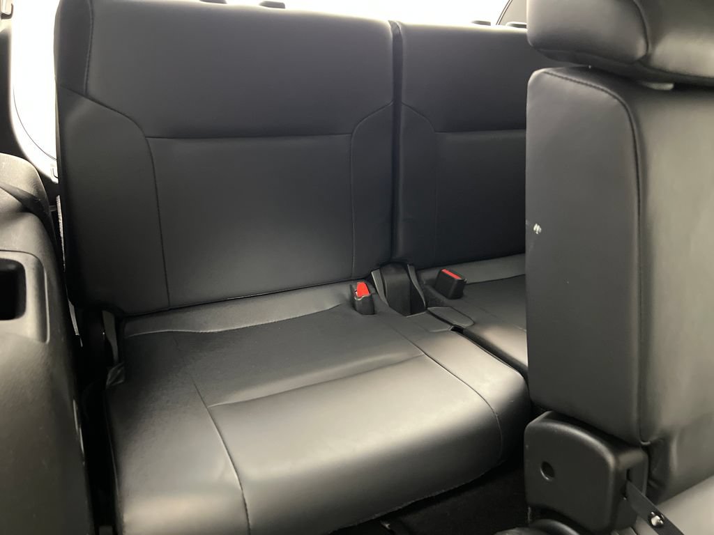 Used 2025 Mitsubishi Outlander SE AWD/4WD image 35