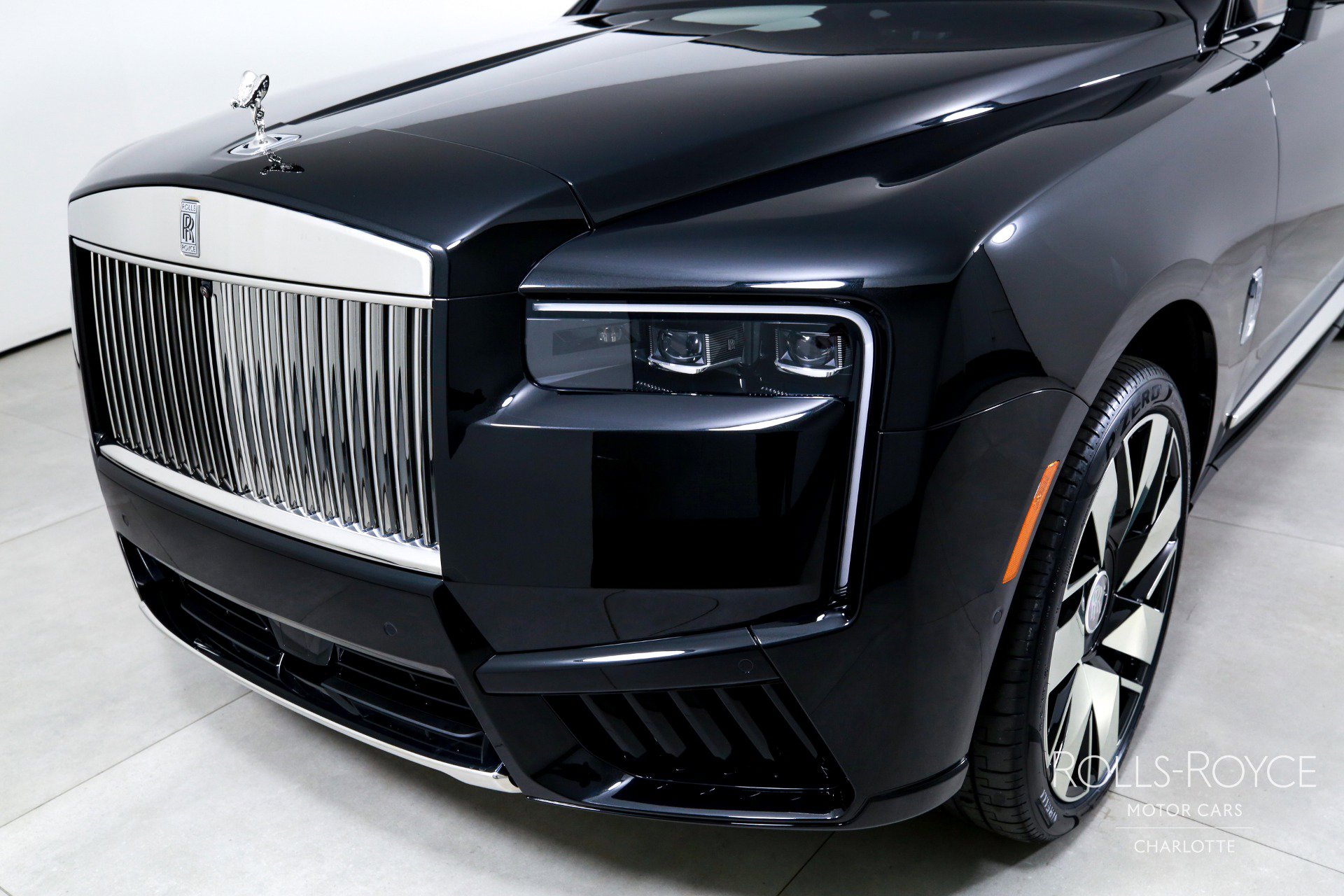 New 2026 Rolls-Royce Cullinan AWD/4WD image 41