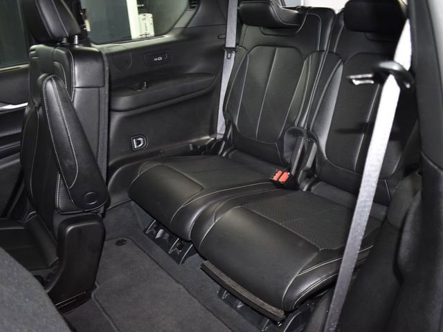 Used 2024 Jeep Grand Cherokee L Limited w/ Luxury Tech Group II image 35